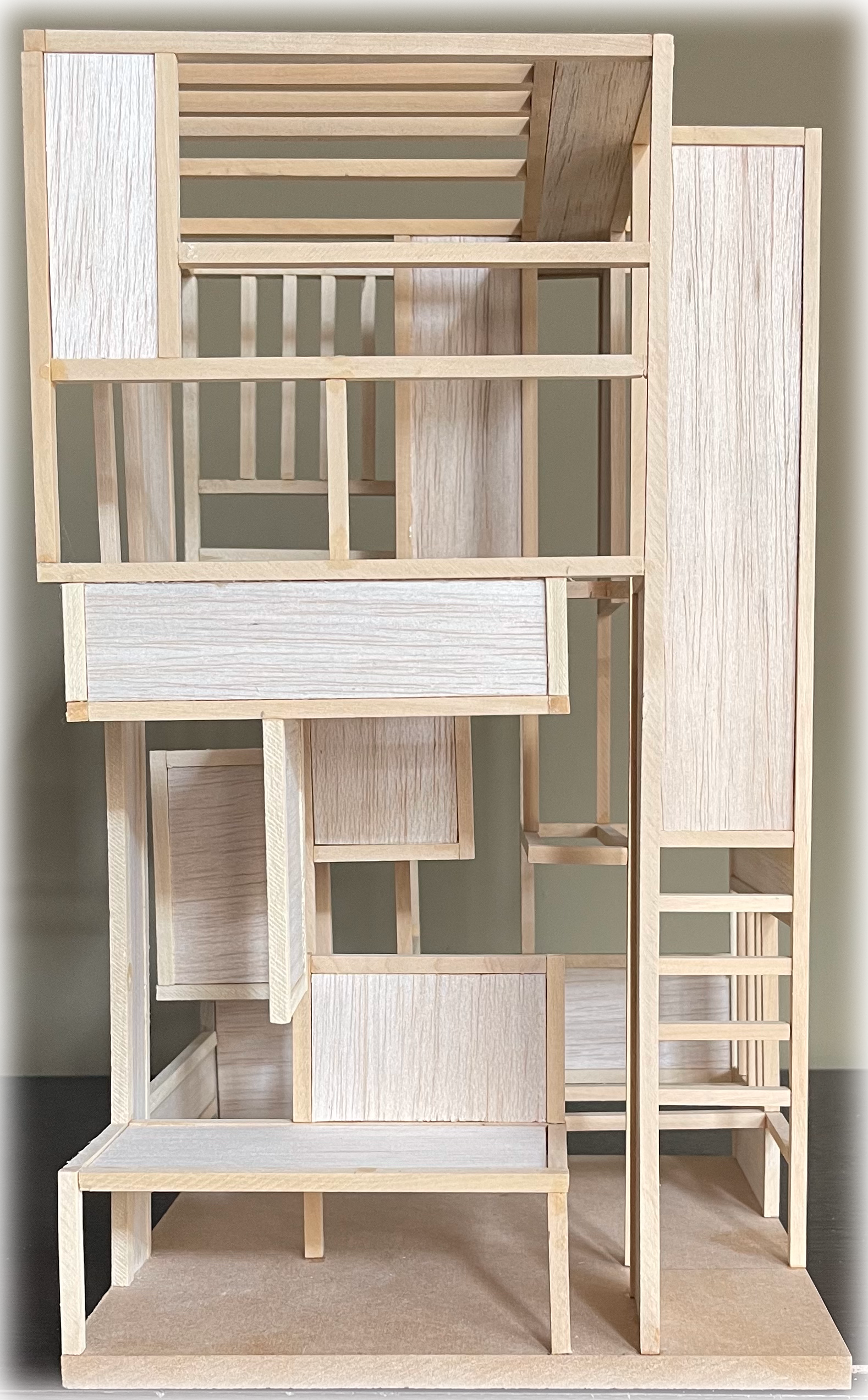 Structural model in wood